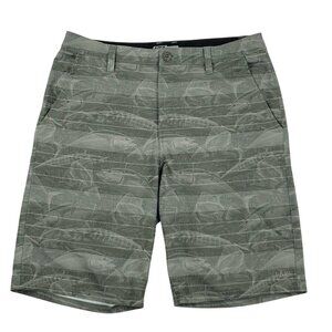 HUK Shorts Men's 32x10 Green All Over Print Stretch Performance Fishing Cargo